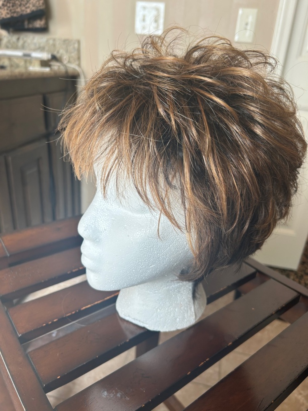 Gabor Short Layered Wig in Chestnut with Blonde Highlights